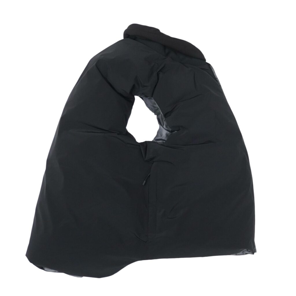 Scye Nylon Stretch Reversible Down Vest | スポーティー＆シックなリバーシブルダウンベストが登場